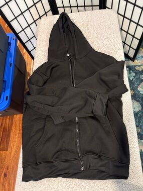 Men's Black Full-Zip Hoodie with pocket on back